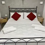 Royal House 4*