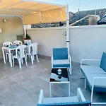 Royal House Bed & Breakfast 4*